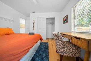 The Happy Haven for the Family Near Manatee Tours and Springs - 4