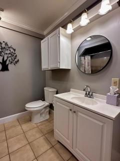 Warm Cabin Escape near Loon Mountain, Ice Castles and Cannon Mountain - 1