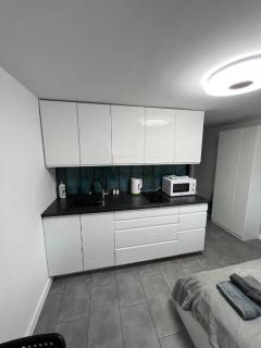 New Apartment On Batorego, Metro, Centre , Wi-Fi - by HIK Apartments - 7