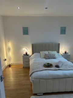 Cliffton House, Sleeps 5, Parking,Netflix, WiFi, Only 6 min to City - 5
