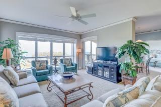 Windsor Court South 3508 - 0