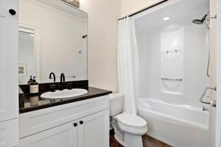 SI3721: 3721 Seabrook Island Road - 2