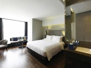 Novotel Suites Hanoi - 4