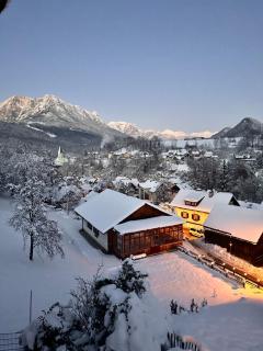 Mountain View - 1