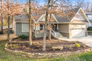 Eastside Estate-Quiet Neighborhood-5 mi to U of A - 3