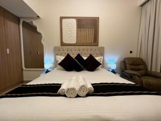 Ramaira Homes Azizi Riviera 26 by Vacay Xeal - 8