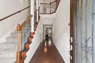 Luxe King 5BR Retreat with Fire Pit near Energy Corridor - 4