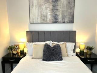 Peaceful Hideaway Flat Near Heathrow & Twickenham - 1