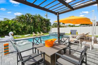 VillaLux Heated Pool/Spa near Beach & Mercato - 9