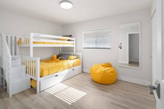 VillaLux Heated Pool/Spa near Beach & Mercato - 2