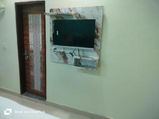 Mid Way Taj Home Stay Agra - 2