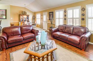 Family Home Near I-80 in Suburban Dallas Sidekick - 6