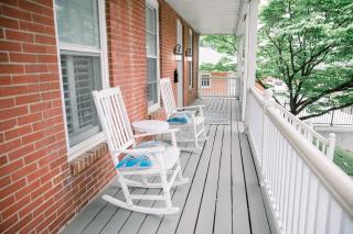 Victorian Gem Steps from Main St - Sleeps 9 & Pets - 5