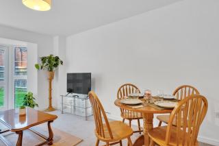 Stylish Townhouse -3 bed, work stay, Free Parking-Kingsway - 9