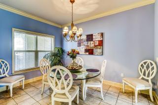 North Shore Place 407 - 2