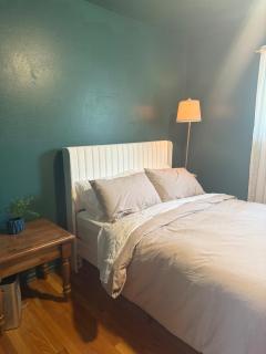 Under the Fig Tree Retreat - 1