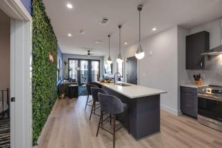 Modern Muse-Odyssey-Full Gym-Heart of Midtown - 3