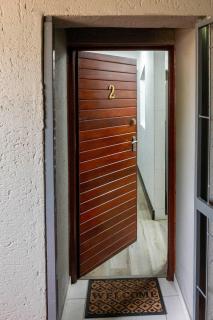 Charming Sandton Apartment - 8