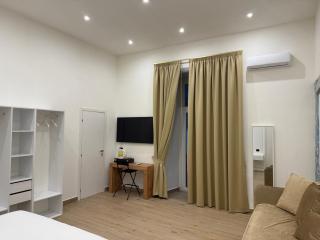 Chiaia Lifestyle Suite - 2