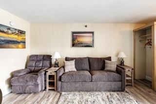 Retreat at Seafarer Resort Unit 109 - 7