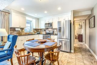 Armstrong Apartment - 4