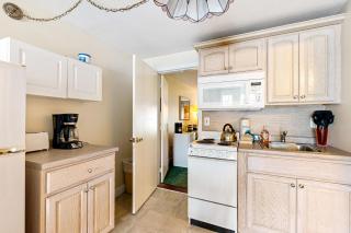 Retreat at Seafarer Resort Unit 109 - 4