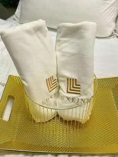 LuxeInn - 8