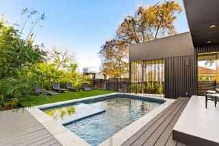 Heated Pool Luxury Zilker home Sleeps 8 great view - 4