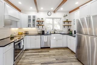 Boothbay Cottage - 1