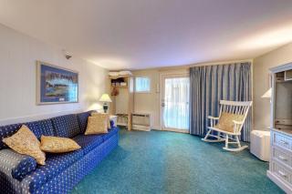 Seafarer Resort-Unit 107 - 7
