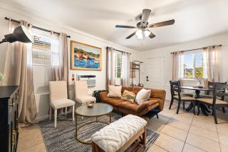 Echo Park Retreat Los Angeles Two Bedroom Apartment with Parking and Views - 8