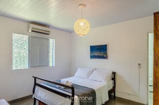 Casa c/ piscina e churrasq. em Itamambuca CPI0130 - 7