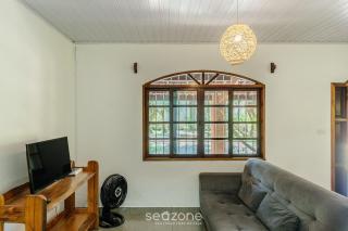 Casa c/ piscina e churrasq. em Itamambuca CPI0130 - 3