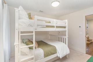 Beech Cove-Private Patio-In 12 South District - 2
