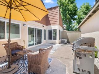 Recently updated home close to La Jolla & Del Mar- 2 bedrooms home - 5