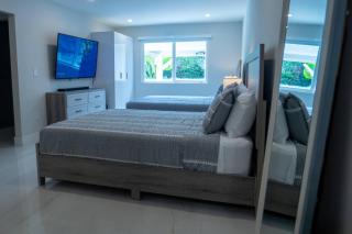 Greenview Villa/Luxury Heated Pool Home Golf View - 3