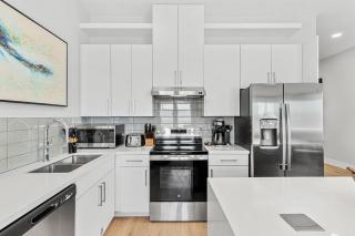 Wave Haven - 4 Luxury Units - 10BR 12BA Total - Sleeps 6 or 8 Per Unit - Hot Tub - Across from Beach - Rocket and Beach Views - 1