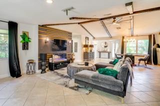 Bike to Dtwn Home with Hot Tub and BBQ in Cape Coral - 3