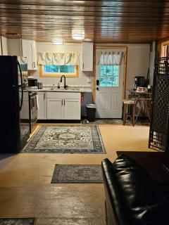 Rustic-Chic 2bdr Pet Friendly Log Cabin, Steps to Lake Huron - 3