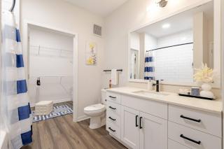 Luxe Stay | Pool + Gym + Fast WiFi - 5