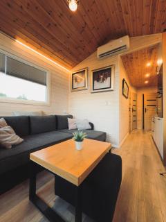 Charmful Beach Cabin - Sauna - Private Hot Tub - 4