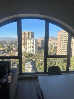 Luxury 3 Bedroom Apartment by Republic Square - 7