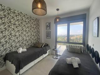 Eden Deluxe, Jacuzzi & Sea - 8