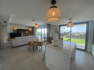 Eden Deluxe, Jacuzzi & Sea - 2