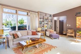 Bixby Beauty 50s Mod Long Beach - 9