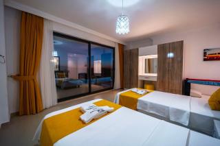 The Luxury Villa Vacation You're Looking For - 6