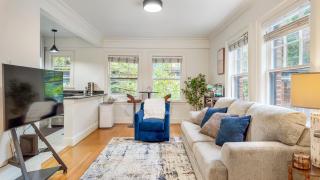 Charming Downtown Seattle Condo Steps from Iconic Sights! - 0