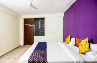 SPOT ON Hotel Harry's 1 Near Select Citywalk Mall - 4