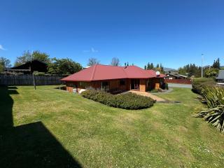 4 St James Avenue - 9