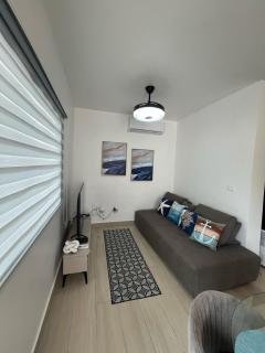 apartamento exclusivo con jacuzzi, piscina y vista al lago - 7